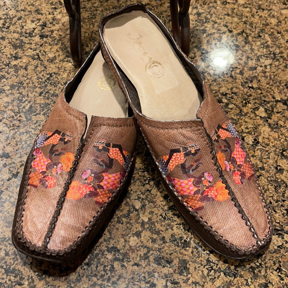ICON HAND-PAINTED GENUINE LEATHER MULES SZ 8